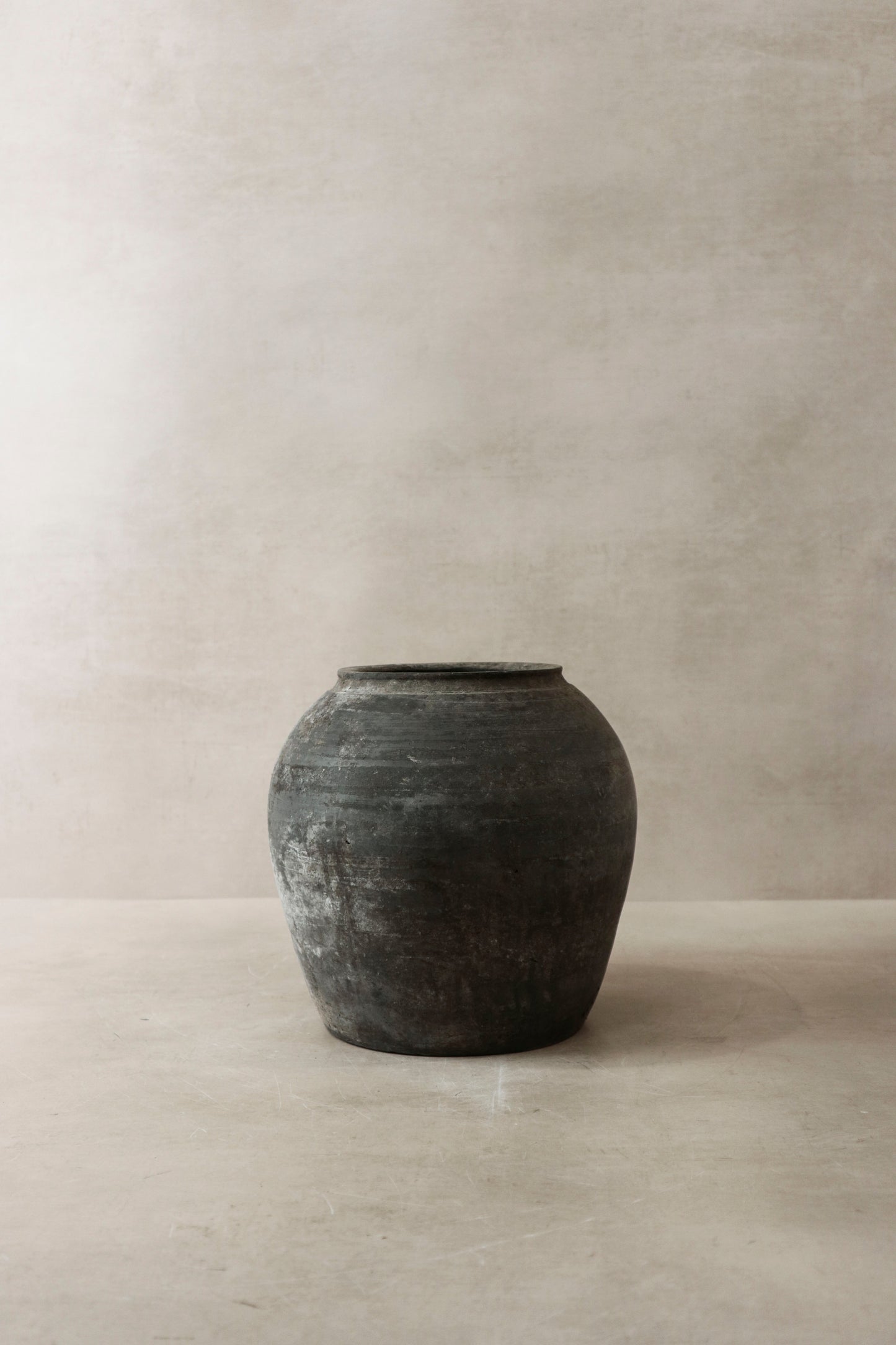 Vintage Dark Pot n° 1