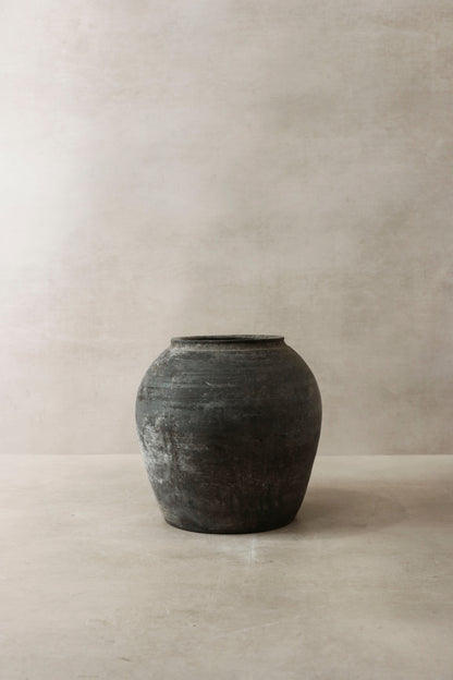 Vintage Dark Pot n° 1