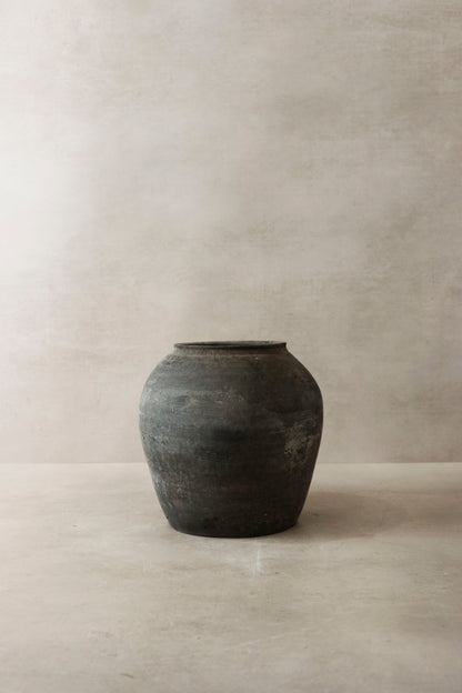 Vintage Dark Pot n° 1