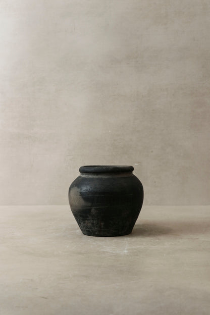 Vintage Dark Pot n° 4