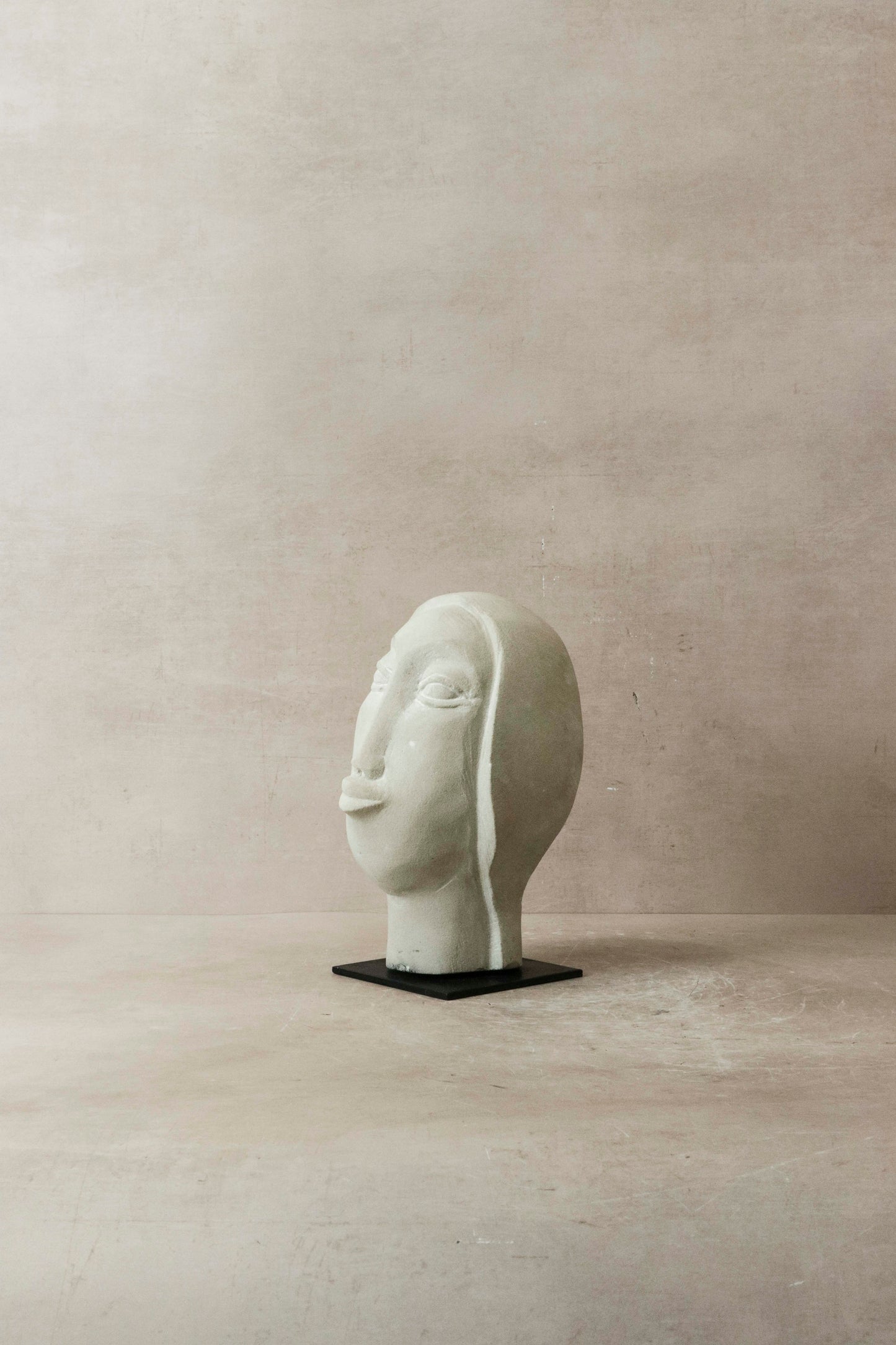 Stone head sculpture by Rizimu Chiwawa, Zimbabwe - 31.04