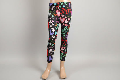 Graffiti hearts design leggings
