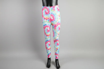 The Tie-Dye vibe, choice of pattern and size!