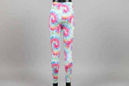 The Tie-Dye vibe, choice of pattern and size!