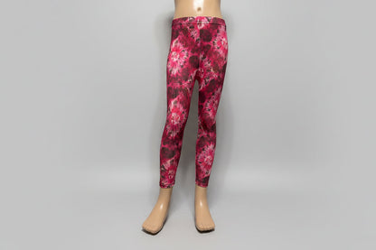 The Tie-Dye vibe, choice of pattern and size!