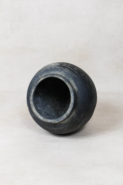 Vintage Dark Pots S - Nº 62