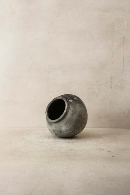 Vintage Dark Pot n° 51