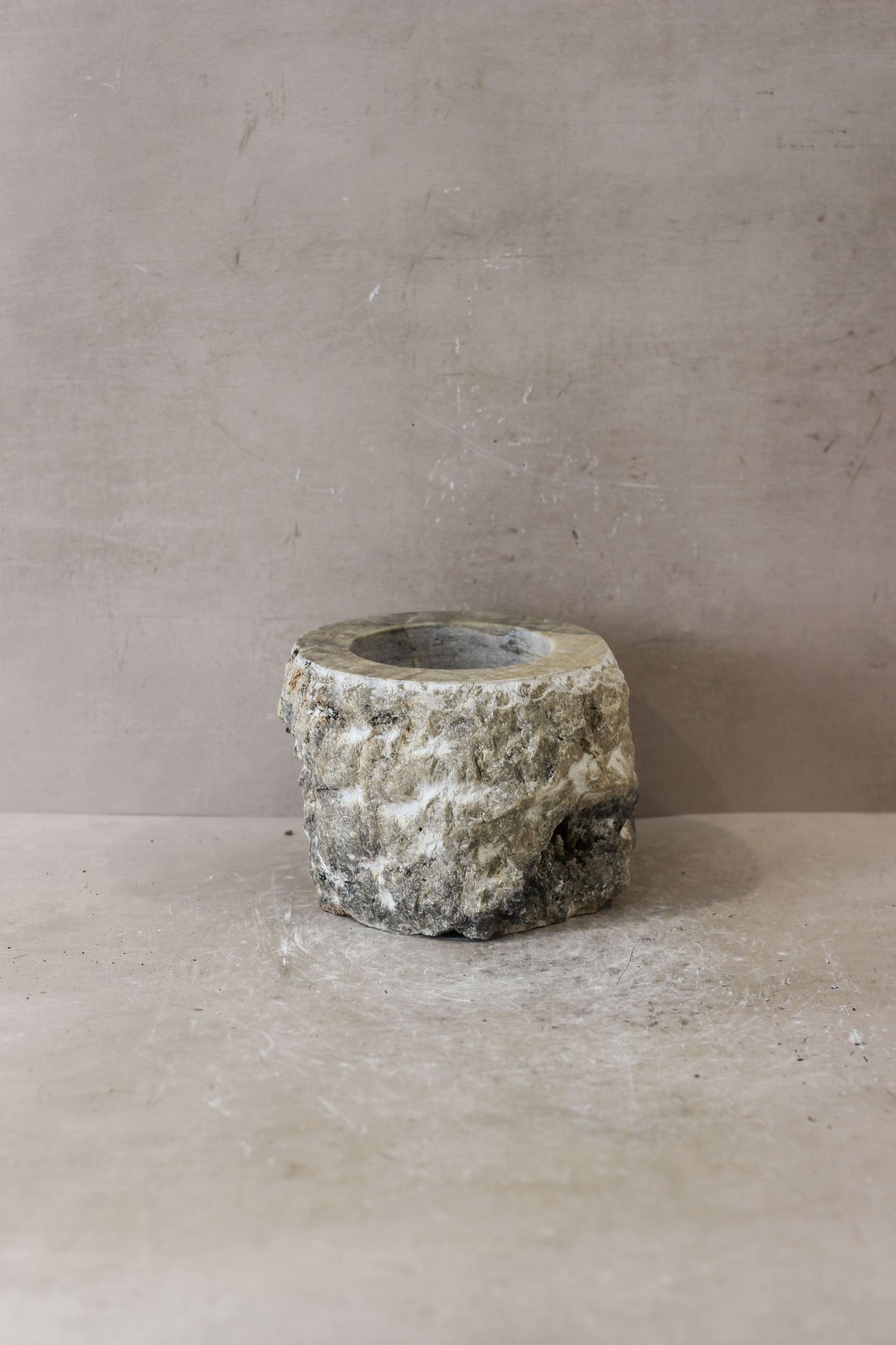 Rough Cut Onyx Candleholder XL 14.2
