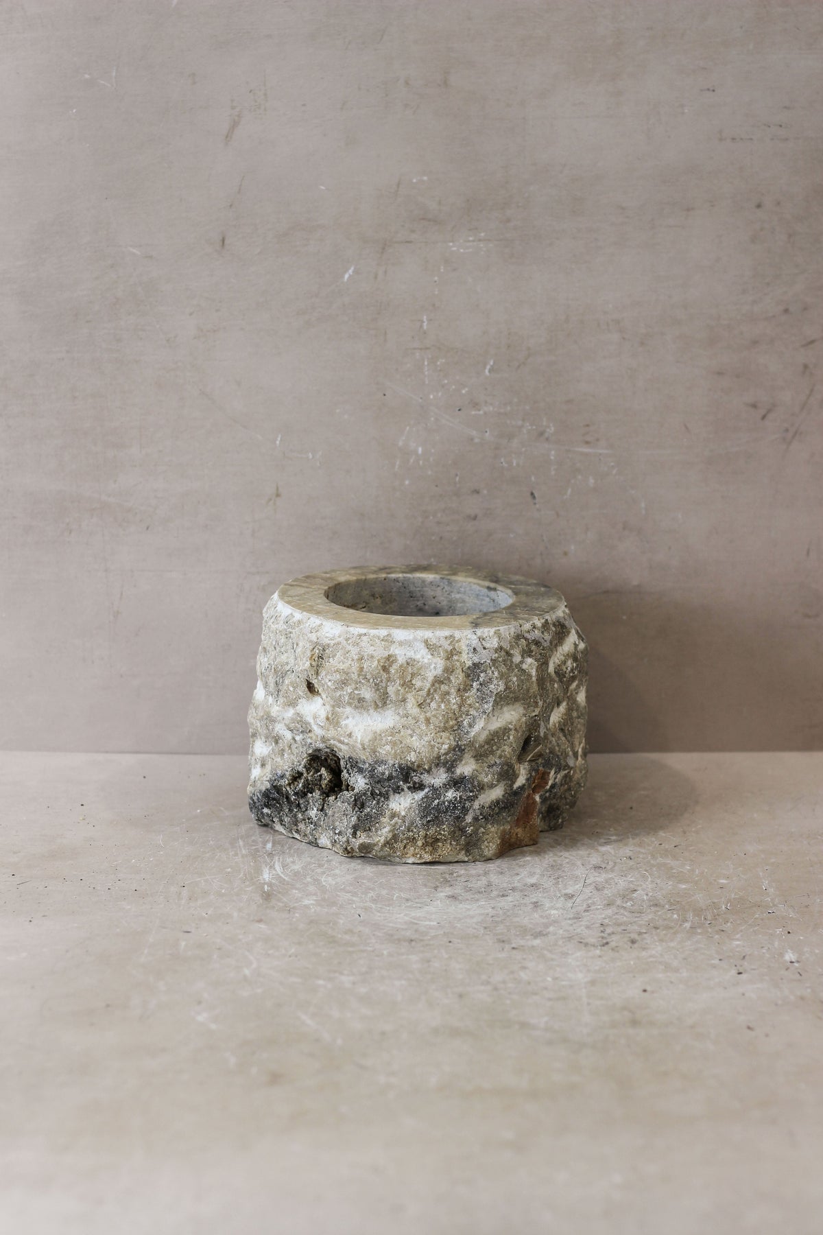 Rough Cut Onyx Candleholder XL 14.2