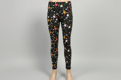 Black flower design soft leggings