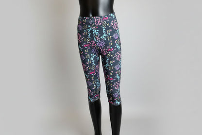 Flower patterned Capri leggings, choice of size & design!