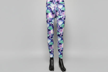 The Tie-Dye vibe, choice of pattern and size!