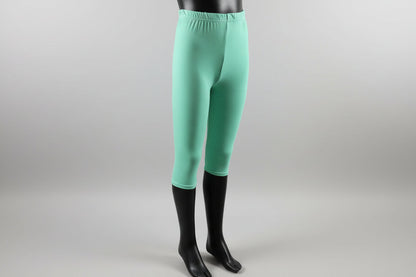 Lightweight solid colour Capri leggings, choice of colours and sizes!
