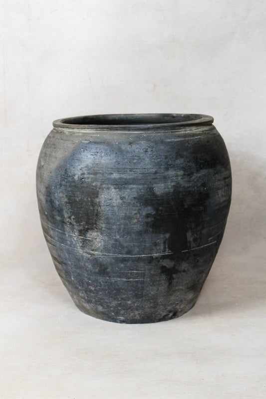 Vintage Dark Grey Pot - 81