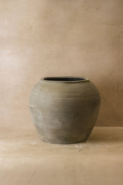 Vintage Dark Pot - No 55