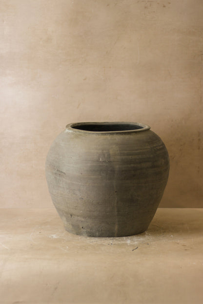 Vintage Dark Pot - No 55