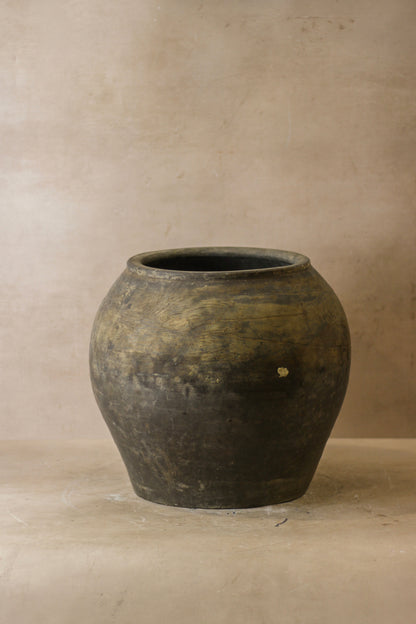 Vintage Dark Pot - No 56