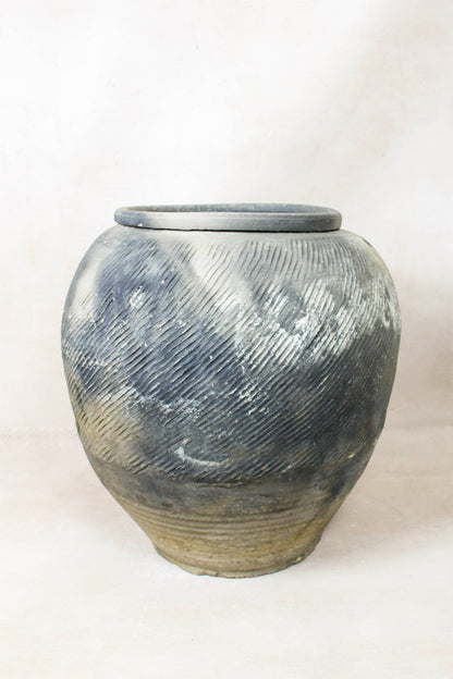 Vintage Textured Grey Pot - VT15