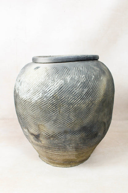 Vintage Textured Grey Pot - VT15