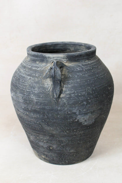 Vintage Dark pot with ears - E2.8