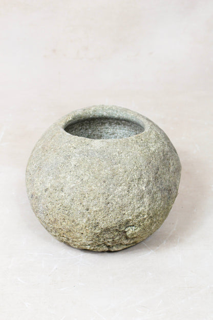 River Stone Planter Pot 22.12