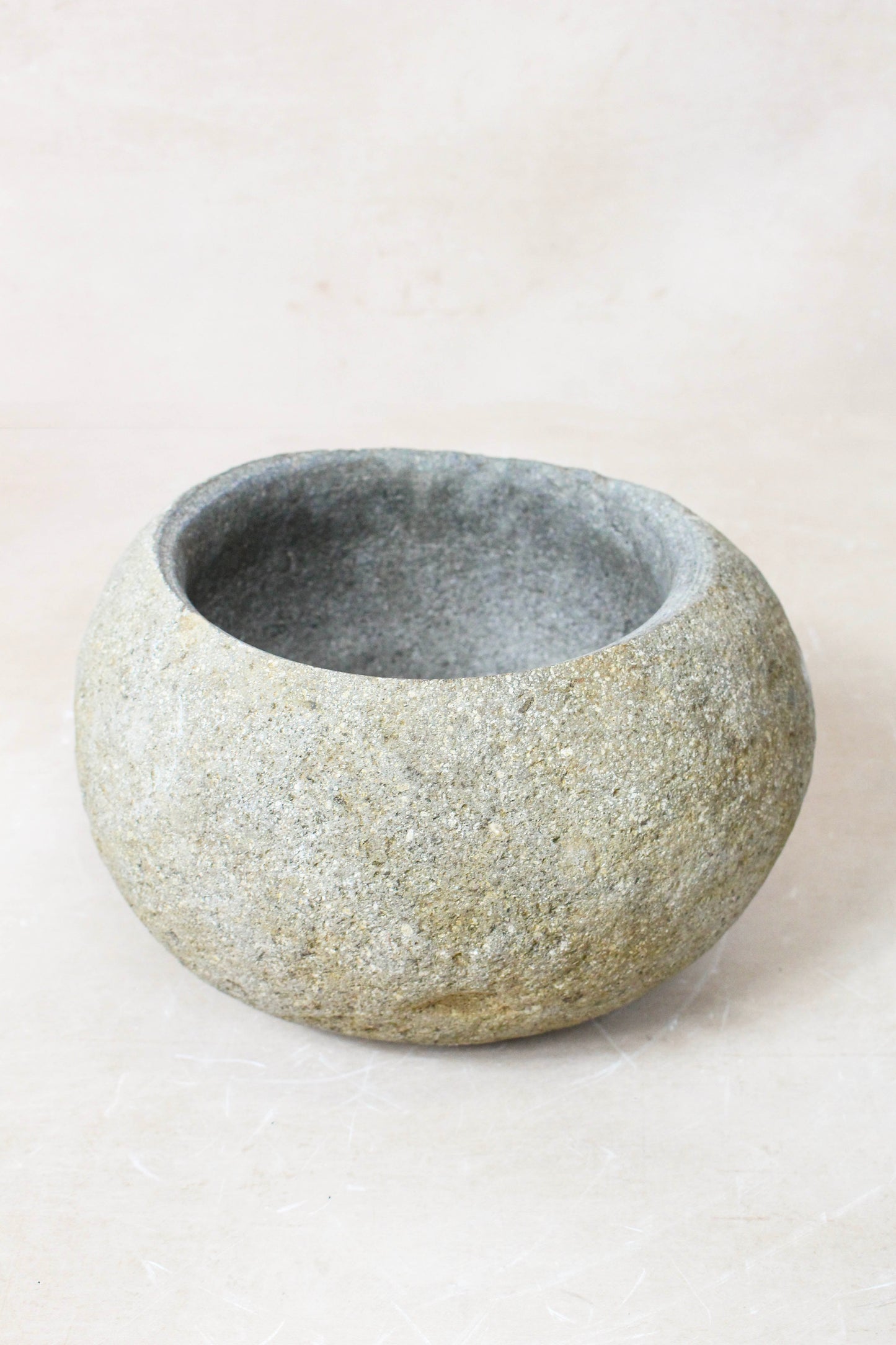 River Stone Planter Pot 22.13