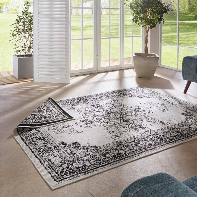 Borbon Reversible Indoor-Outdoor Rug