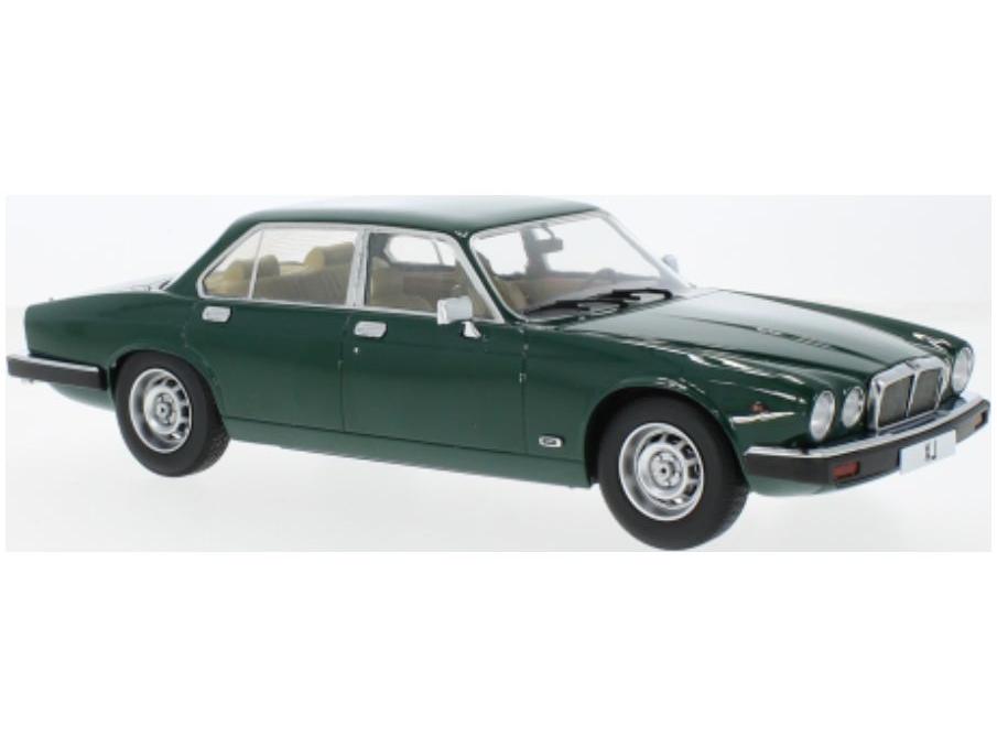 Jaguar XJ Series III Green 1:18 Scale Diecast Model Car Group