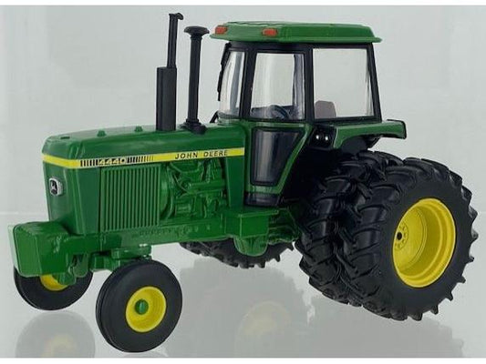 John Deere 4440 2wd With Dual Rear Tyres Tractor - Special Release 2500pcs - 1:32 Scale Britains