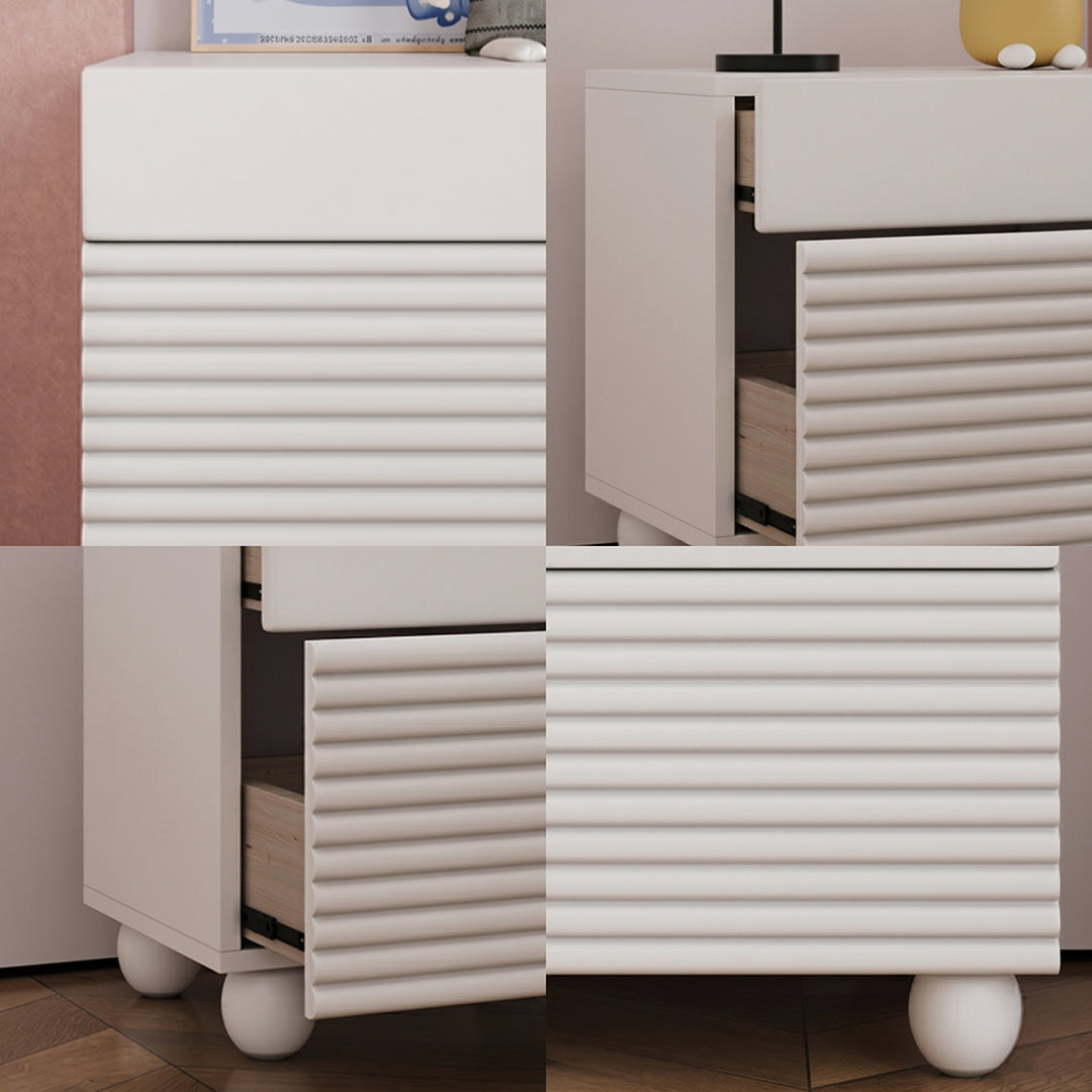 Maria Bruun Bedside Table