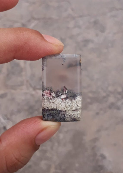 42ct Moss Agate - White Moss Agate - 31x18x7mm