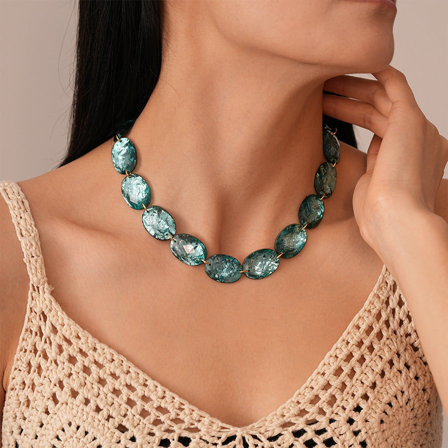 Green Oval Resin Geometric Clavicle Chain