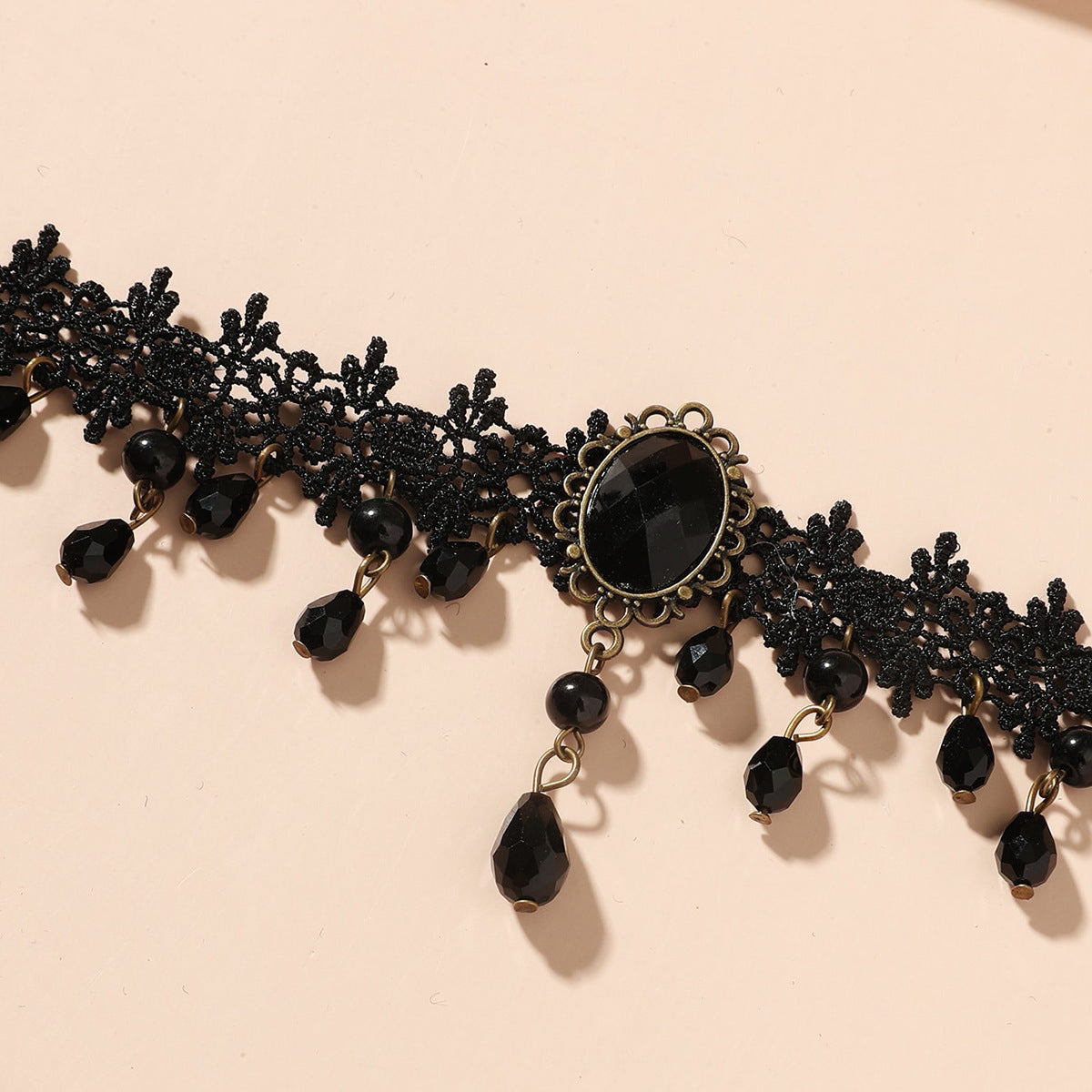 Black Electroplated Alloy Pendant Necklace with Lace