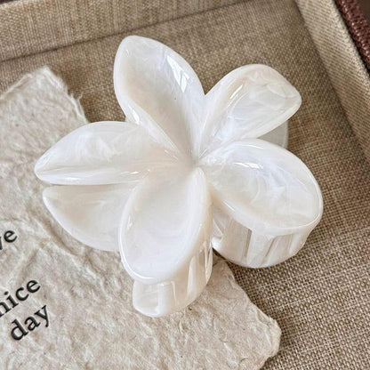 Summer Mint Plumeria Rubra Grip Hairclip