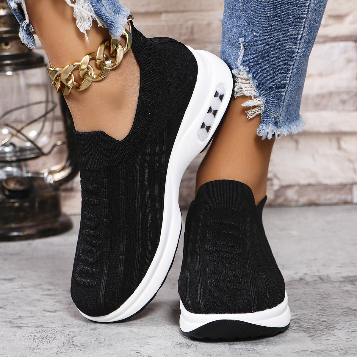 Plus Size Flying Woven Breathable Sports Shoes Women