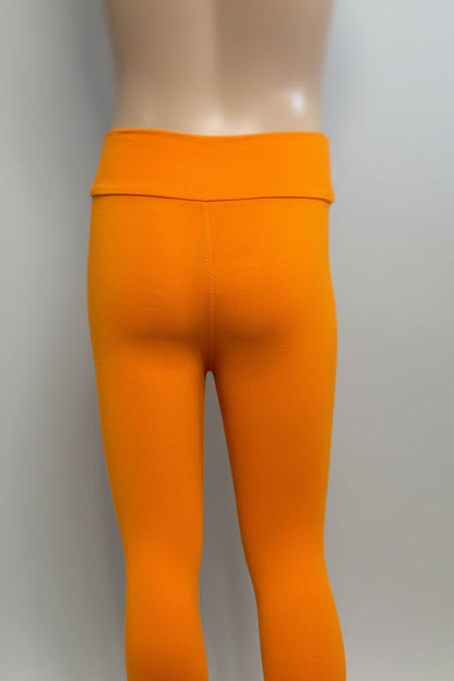 Solid colour, soft, stretch leggings in black, green, navy, grey, orange, pink, fuchsia, purple and more!