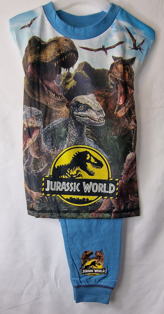 P548 JURASSIC WORLD