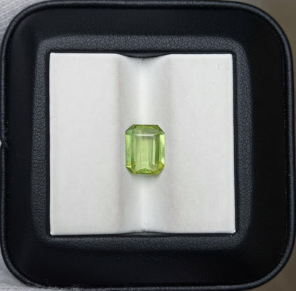 2.40ct Peridot Gemstone- Olivine - Chrysolite Gem - August Birthstone - 9.5x7.5x3.5mm