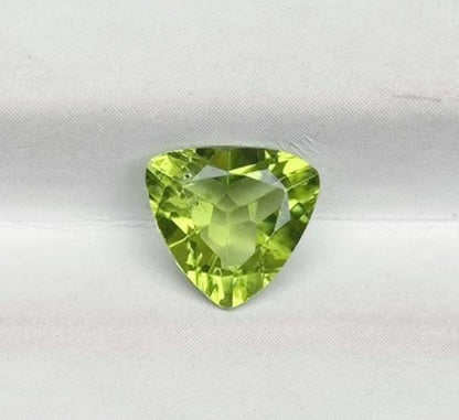 1.75ct Peridot Gemstone- Olivine - Chrysolite Gem - August Birthstone - 8x8x4mm