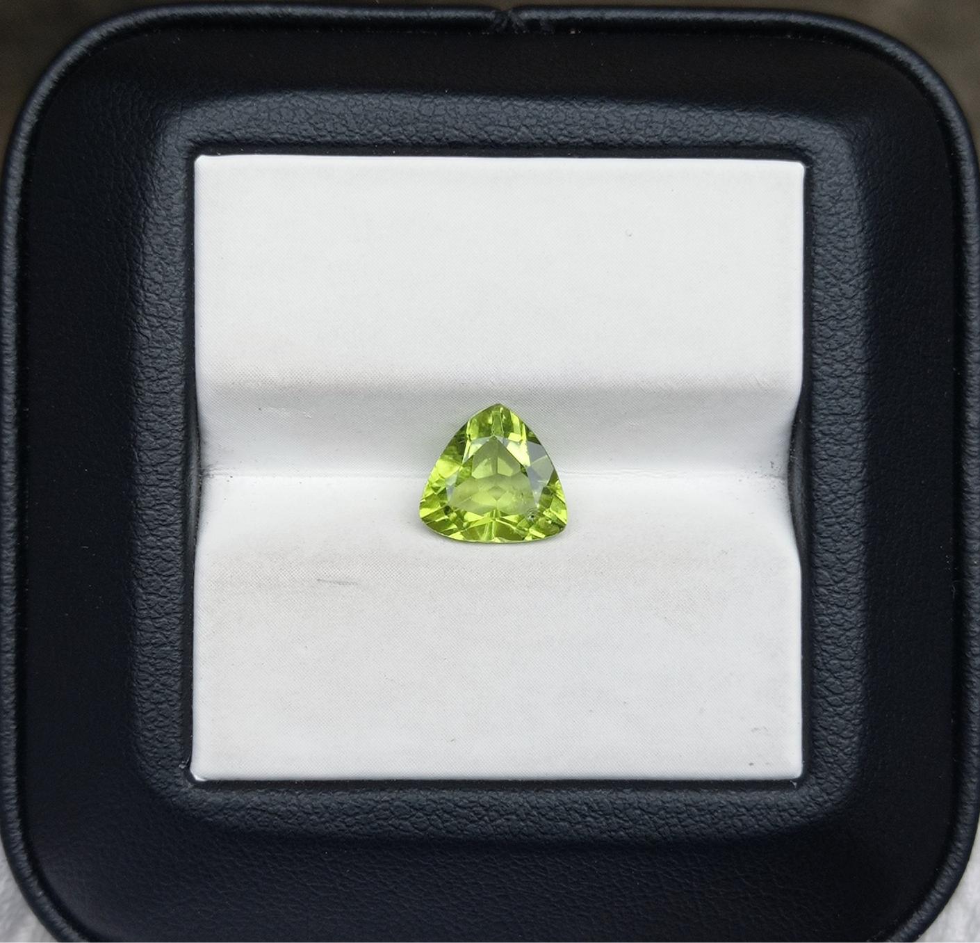 1.75ct Peridot Gemstone- Olivine - Chrysolite Gem - August Birthstone - 8x8x4mm