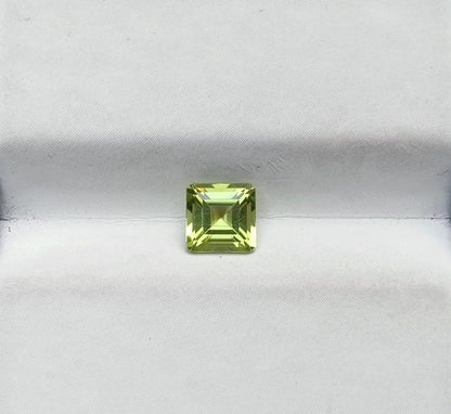 0.80ct Peridot Gemstone- Olivine - Chrysolite Gem - August Birthstone - 5x5x3.7mm