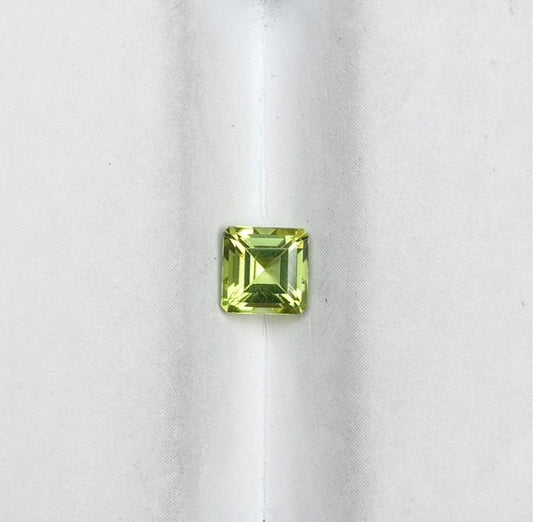 0.80ct Peridot Gemstone- Olivine - Chrysolite Gem - August Birthstone - 5x5x3.7mm