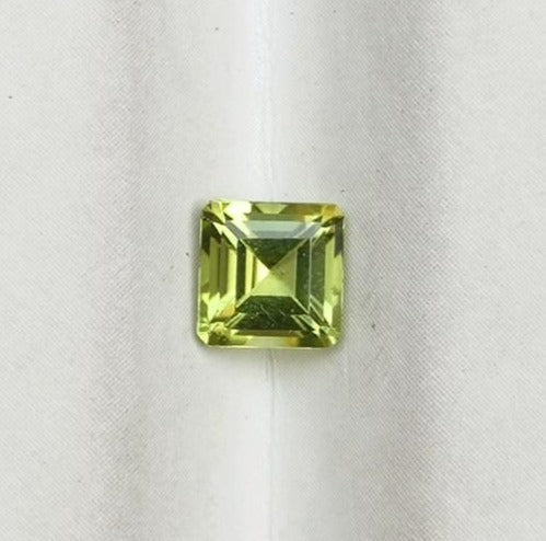 0.80ct Peridot Gemstone- Olivine - Chrysolite Gem - August Birthstone - 5x5x3.7mm