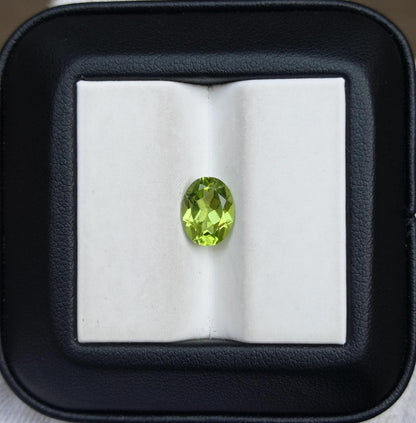 2.20ct Peridot Gemstone- Olivine - Chrysolite Gem - August Birthstone - 9x7x4.5mm