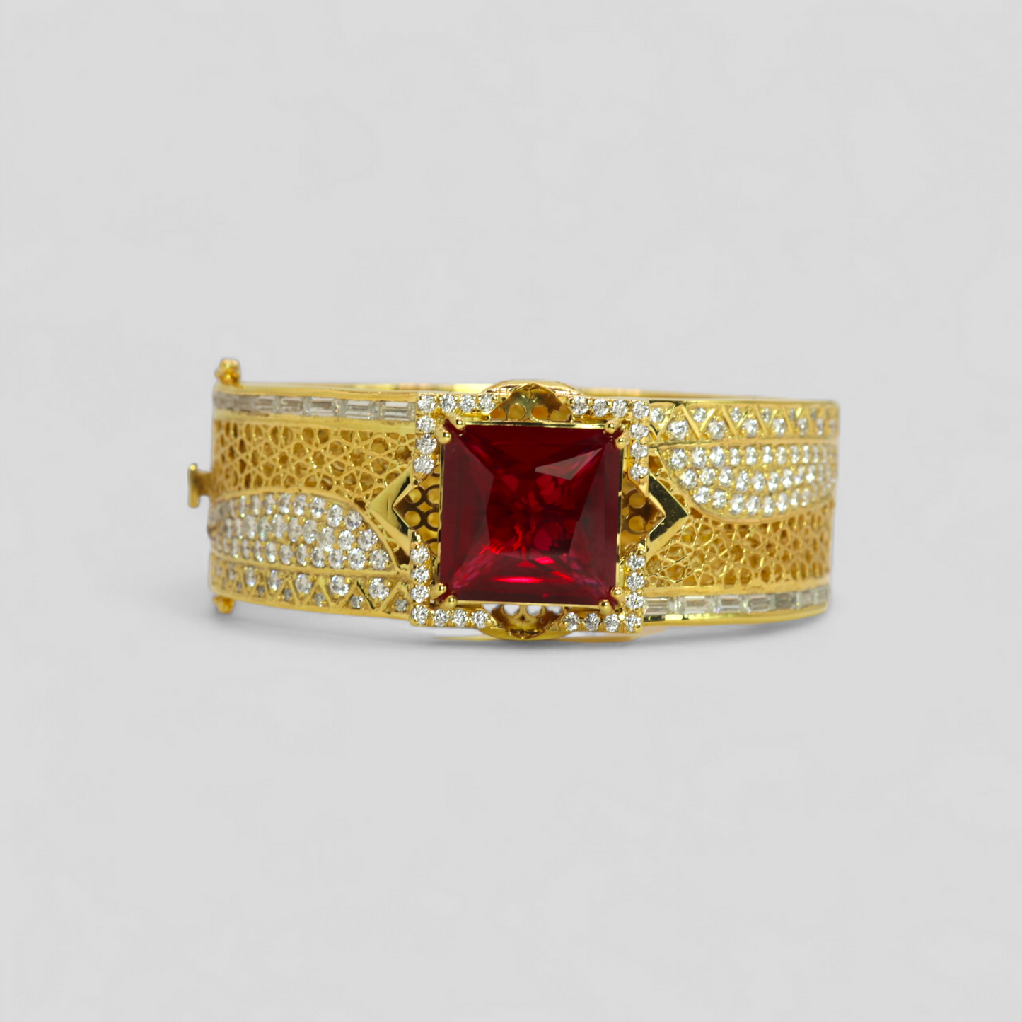 Jaan Aalam Bangle