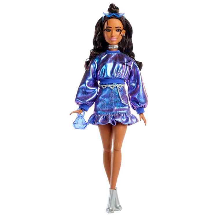 Barbie Deluxe Style Doll – Metallic Dress Nº 7