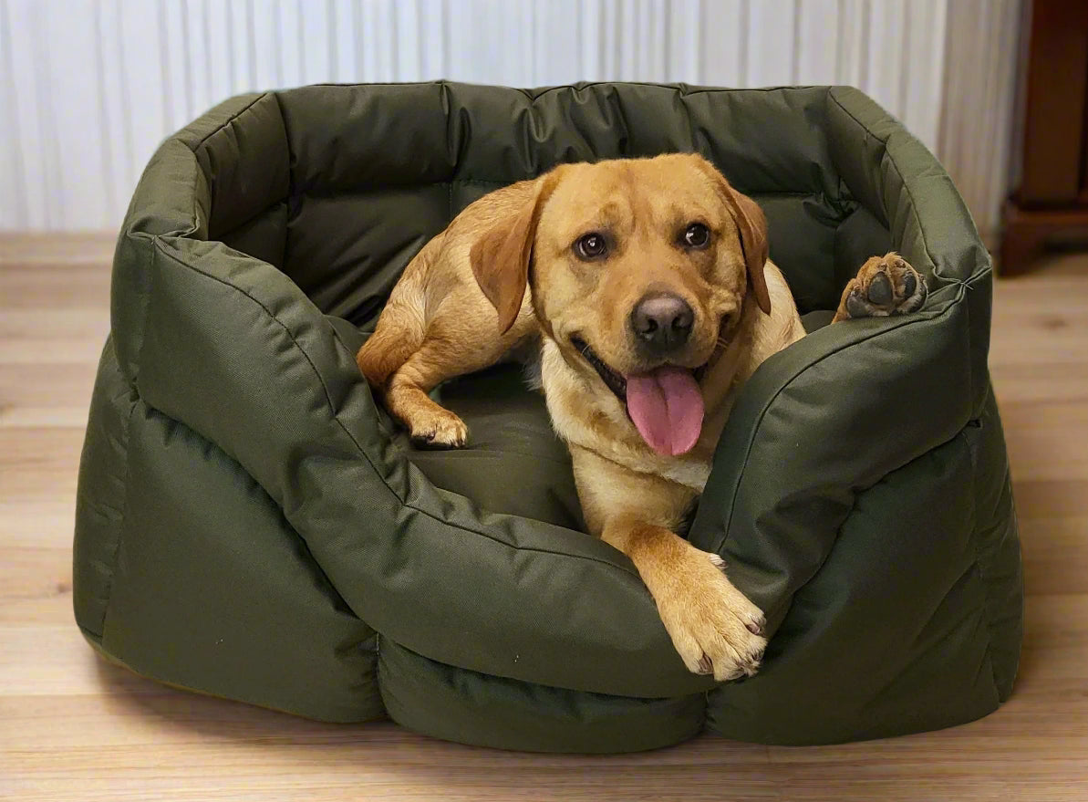 Country Dog Heavy Duty Rectangular High Sided Waterproof Dog Beds