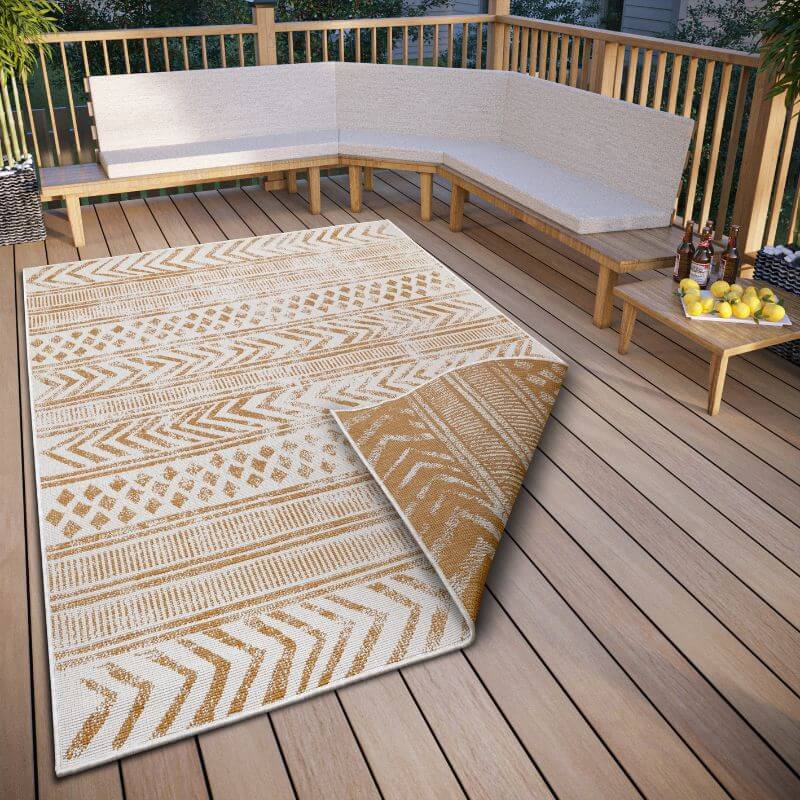 Reversible Geometric Indoor-Outdoor Flatweave Rug