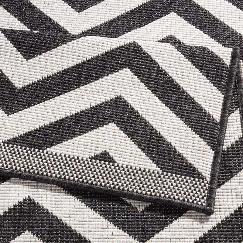 Palma Reversible Indoor-Outdoor Rug Chevron Design