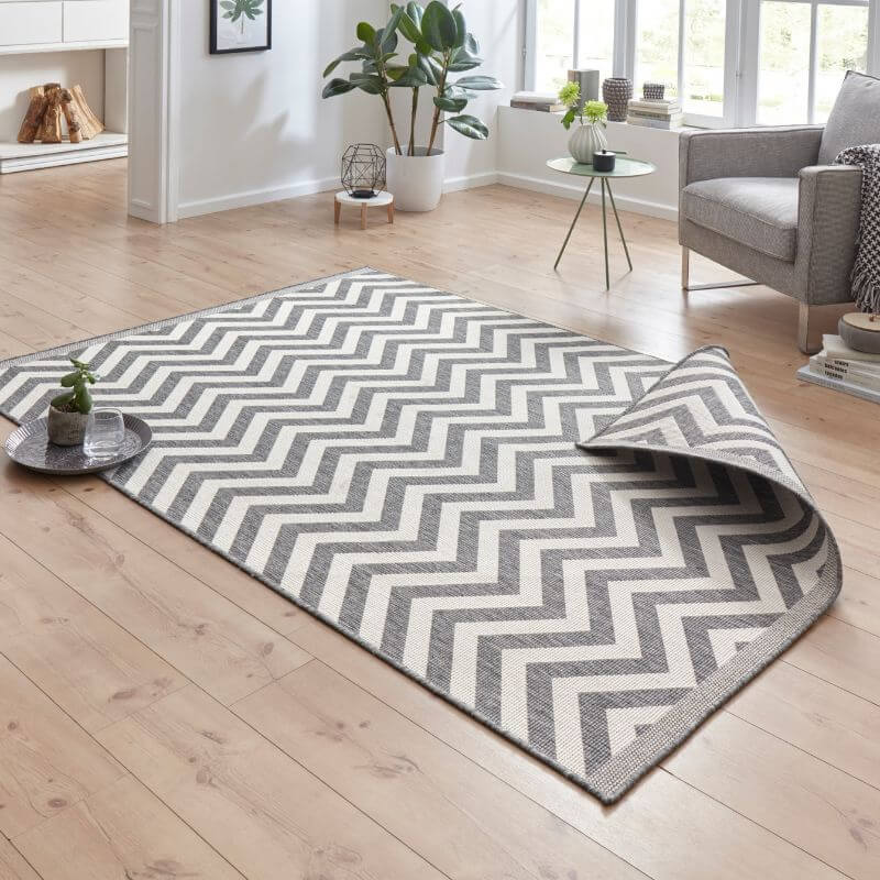 Palma Reversible Indoor-Outdoor Rug Chevron Design